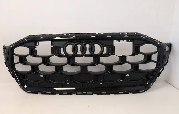 Audi Q8 Front bumper upper radiator grill 4M8853651CK 4M8853651BS