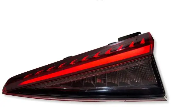 Skoda Enyaq iV Tailgate rear/tail lights 5LG945308C 5LG945808D