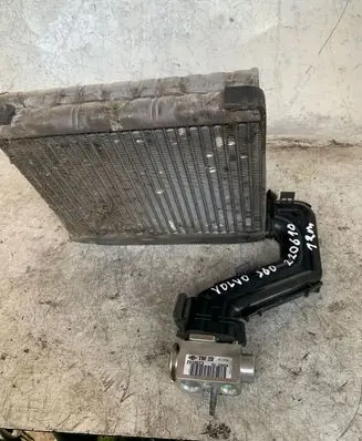 Volvo S60 Air conditioning (A/C) radiator (interior) 326508 7010973