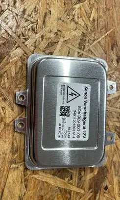 Volkswagen Touareg I Headlight ballast module Xenon 5DV0090000 349112018031AH