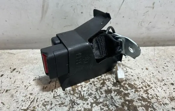 Toyota bZ4X Rear seatbelt buckle 1129785 T3308