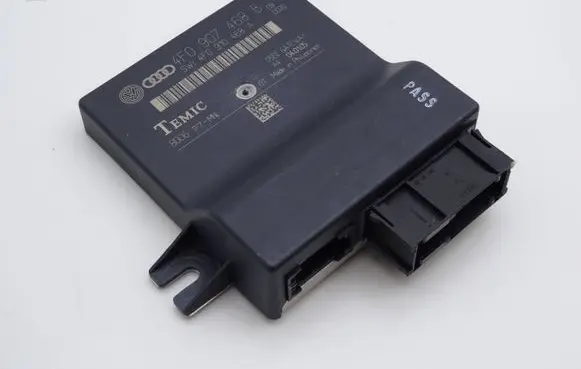 Audi A6 S6 C6 4F Gateway control module 4F0907468B