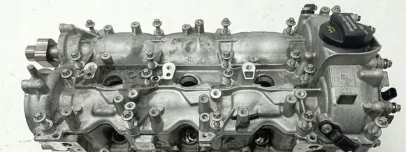 Mercedes-Benz E W213 Engine head 