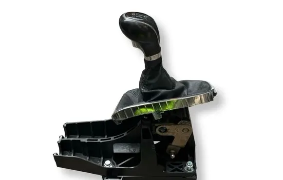 Opel Astra J Gear shifter/selector 55575258
