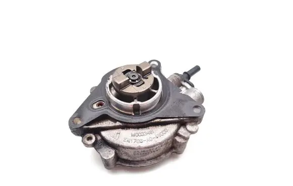 Opel Grandland X Vacuum pump 9812133880