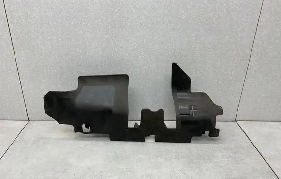 Volkswagen Scirocco Intercooler air guide/duct channel 1K8121284A