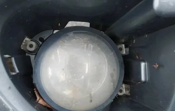 Jaguar S-Type Front fog light