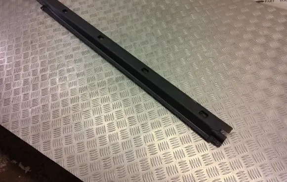 Volkswagen ID.3 Side skirt front trim 1PA825530