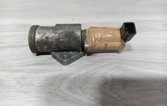 Ford Mondeo Mk III Idle control valve (regulator) E5TE-9F715-DIA