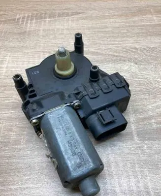 Audi A6 S6 C4 4A Rear door window regulator motor 0130821784 1703008041