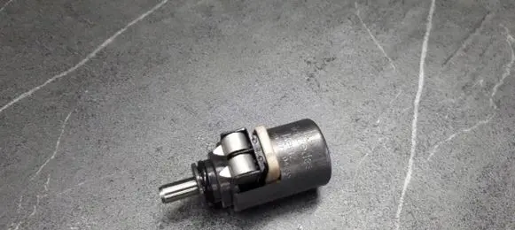 Mercedes-Benz E W211 Turbo solenoid valve a1402770435