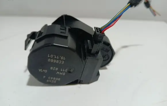 BMW 7 E65 E66 Air flap motor/actuator 6911828