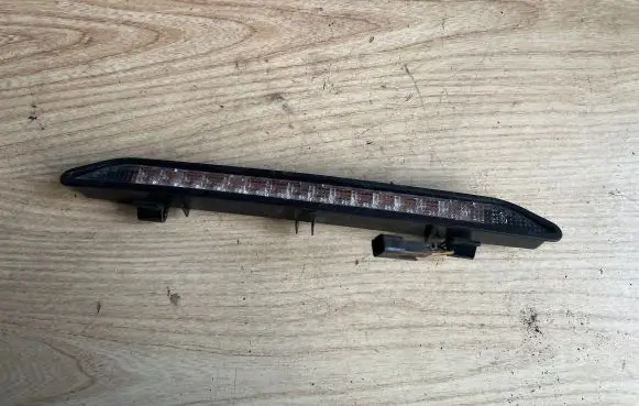 Opel Zafira A Third/center stoplight 90582025