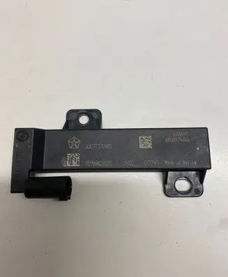 Jeep Grand Cherokee WL Keyless (KESSY) go control unit/module 68509794AA 023AA03520 A2C77770900