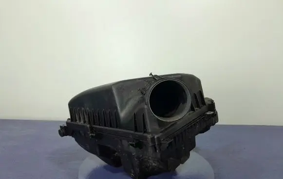 Volvo XC60 Air filter box 31319684