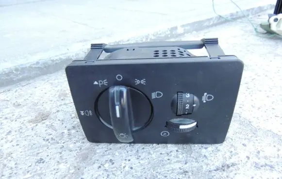 Ford Focus Light switch 4M5T13A024AA