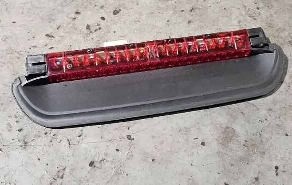 BMW 3 E90 E91 Third/center stoplight 6946619