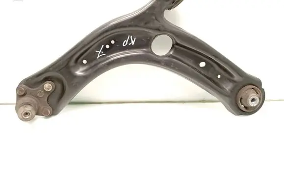 Volkswagen PASSAT B8 Front lower control arm/wishbone 3Q0407153B