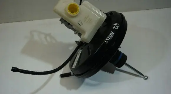 Audi Q3 8U Brake booster 