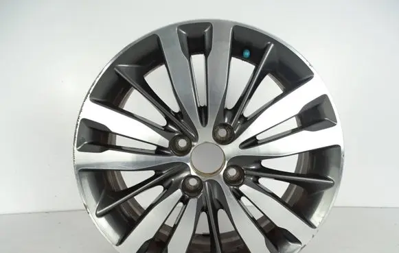 R16 alloy rim