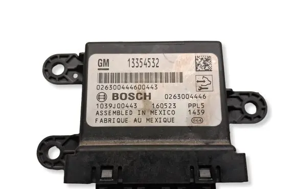 Opel Insignia A Parking PDC control unit/module 13354532