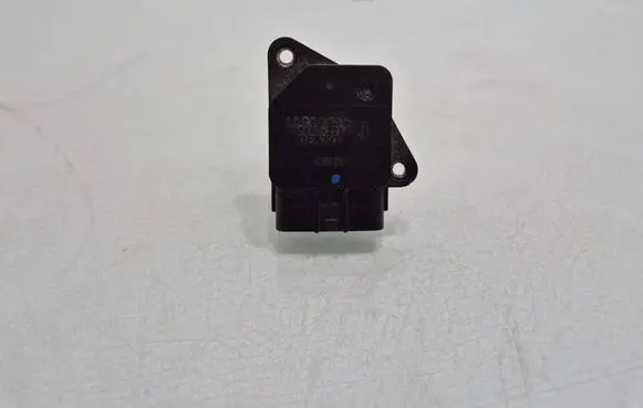 Mitsubishi Pajero Mass air flow meter 1525A016