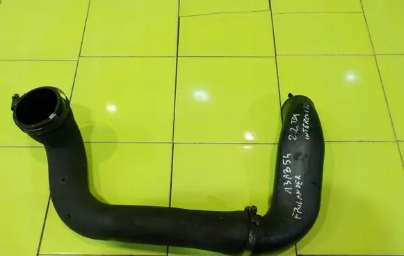 Land Rover Freelander 2 - LR2 Intercooler hose/pipe 13AB54 E3A2D2CE44C143B987