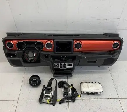 Jeep Wrangler Dashboard P6AF35TX7AG P6AF34TX7AG 6AC90TX7AF
