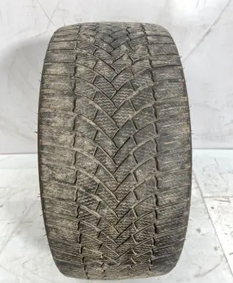 Hyundai i30 R19 winter tire 