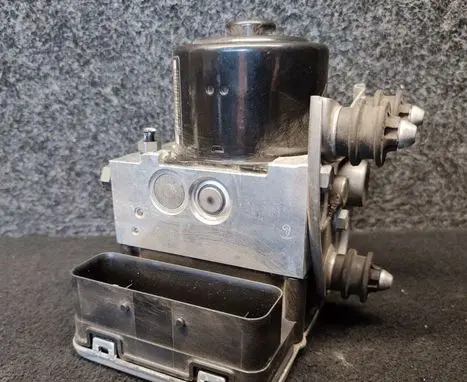 Volkswagen Touareg II ABS Pump 7P0907379H