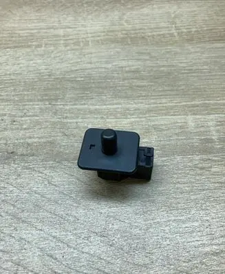 Mercedes-Benz E W210 Front door sensor 2028202110