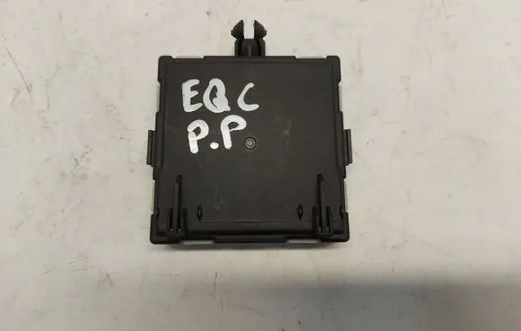 Mercedes-Benz EQC Door control unit/module A1679004211JLK01