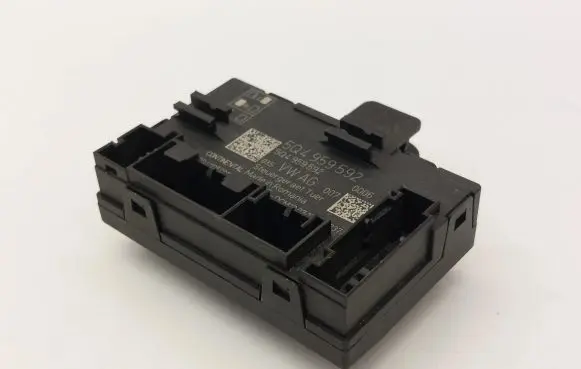 Volkswagen Golf VII Door control unit/module 5Q4959592