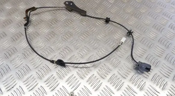 Toyota Prius+ (ZVW40) Rear ABS sensor wiring 8282147150 8951647100