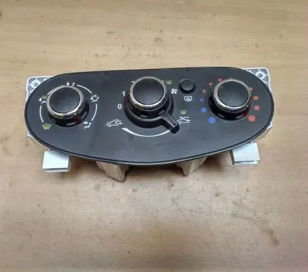 Dacia Duster Climate control unit N109743D