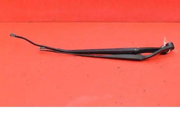 Suzuki Grand Vitara I Front wiper blade arm