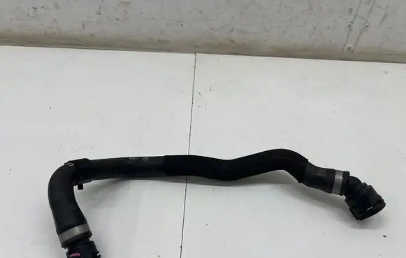 Mercedes-Benz CLA C118 X118 Engine coolant pipe/hose A1775016202
