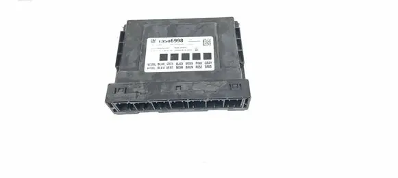 Opel Mokka X Comfort/convenience module 13506998 R0000E05M F00HJ01399