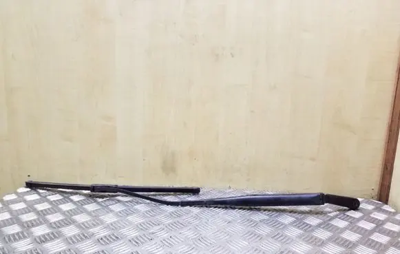 Hyundai Santa Fe Front wiper blade arm