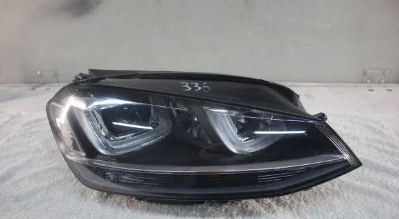Volkswagen Golf VII Headlight/headlamp 5G1941754 90040753