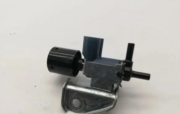 Toyota Verso-S Turbo solenoid valve 9091012281