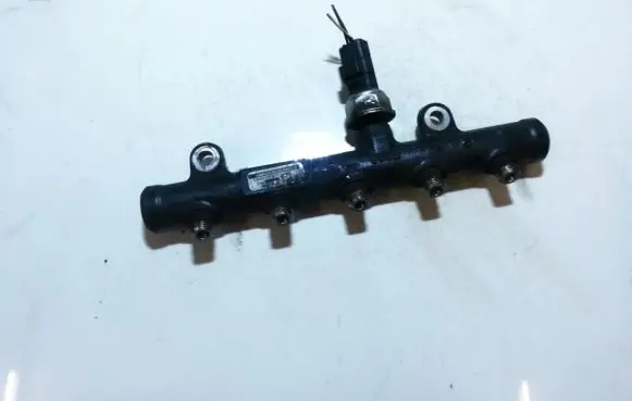 Volvo S40 Fuel main line pipe 9681649580