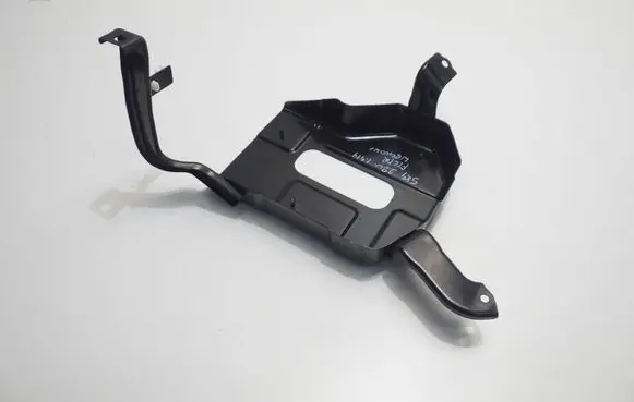 Suzuki SX4 S-Cross Other engine bay part