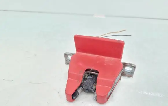 Volkswagen Fox Tailgate/trunk/boot lock/catch/latch 5Z6827505L