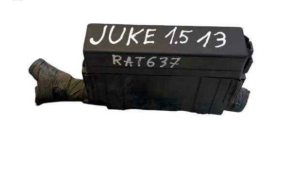 Nissan Juke I F15 Fuse module 24382EW70B 7154722330 1KB0A