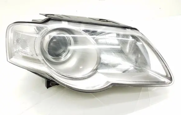Volkswagen PASSAT B6 Headlight/headlamp 3C0941006J