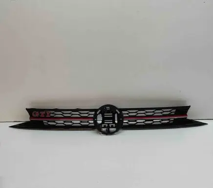 Volkswagen Polo VI Front grill 2G0853651J