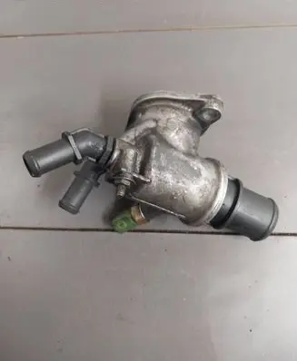 Opel Vectra C Thermostat/thermostat housing 55203388 0391889C