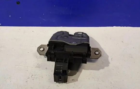 Volvo V60 Tailgate/trunk/boot lock/catch/latch 31440240 31335045
