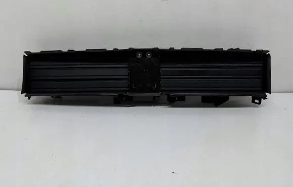 BMW X5 G05 Intercooler air guide/duct channel 17204710